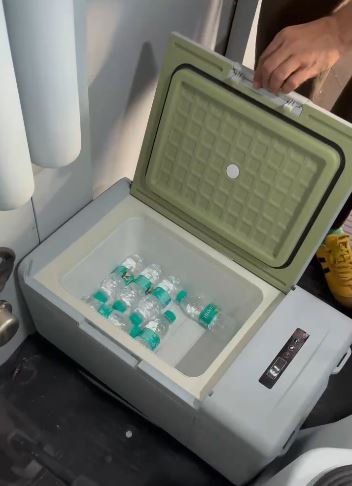 Caravan Mini Refrigerator