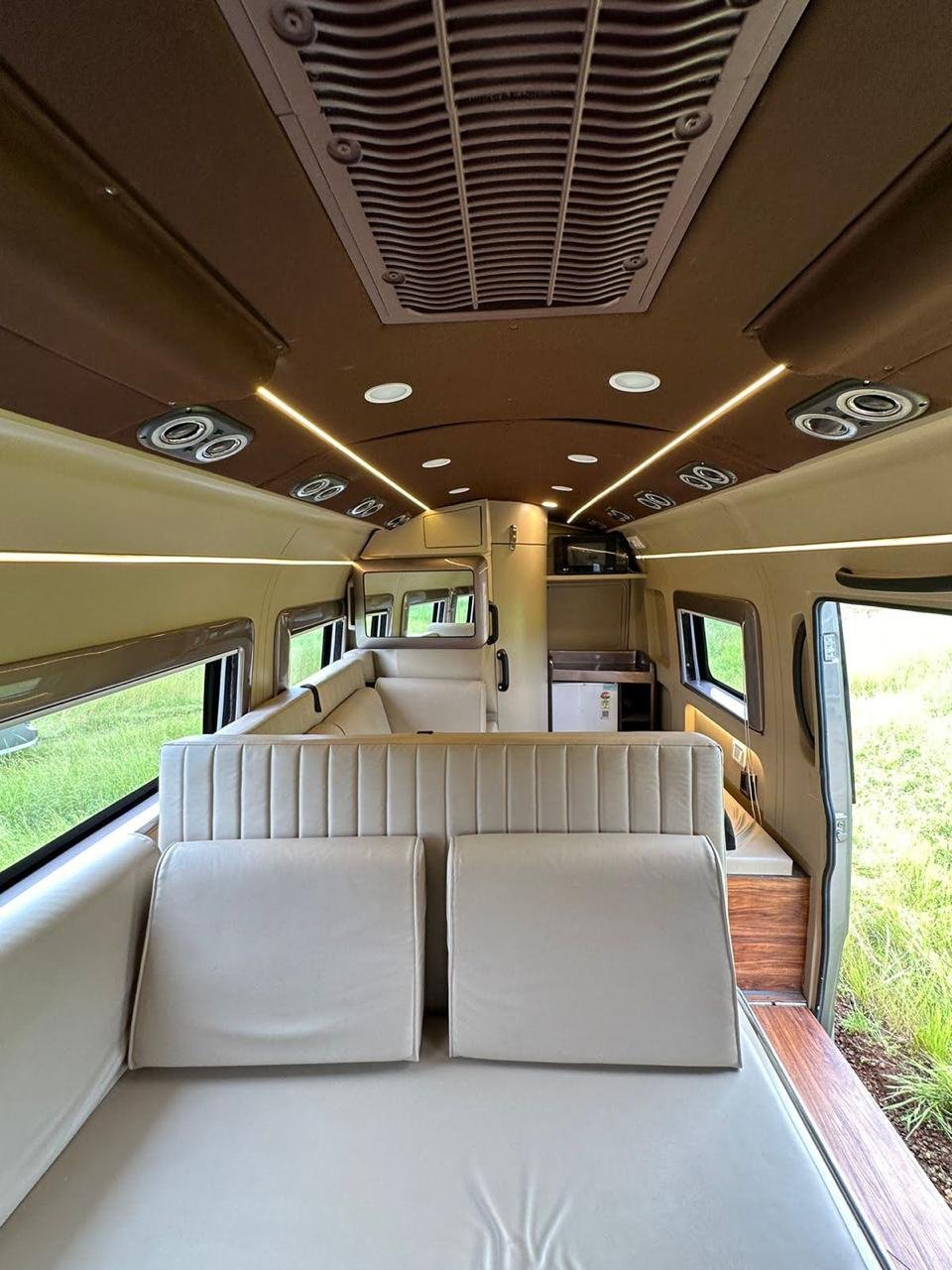 Luxury Motohome on rent