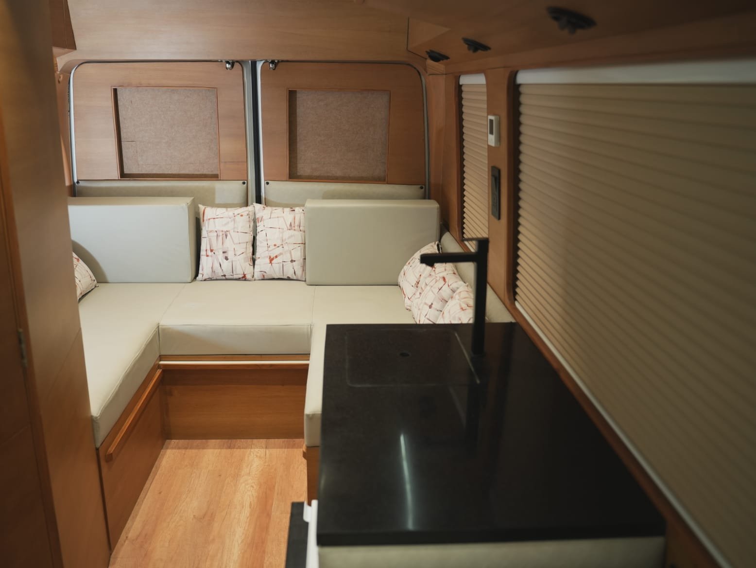 Caravan U shape sofas - Luxury Van
