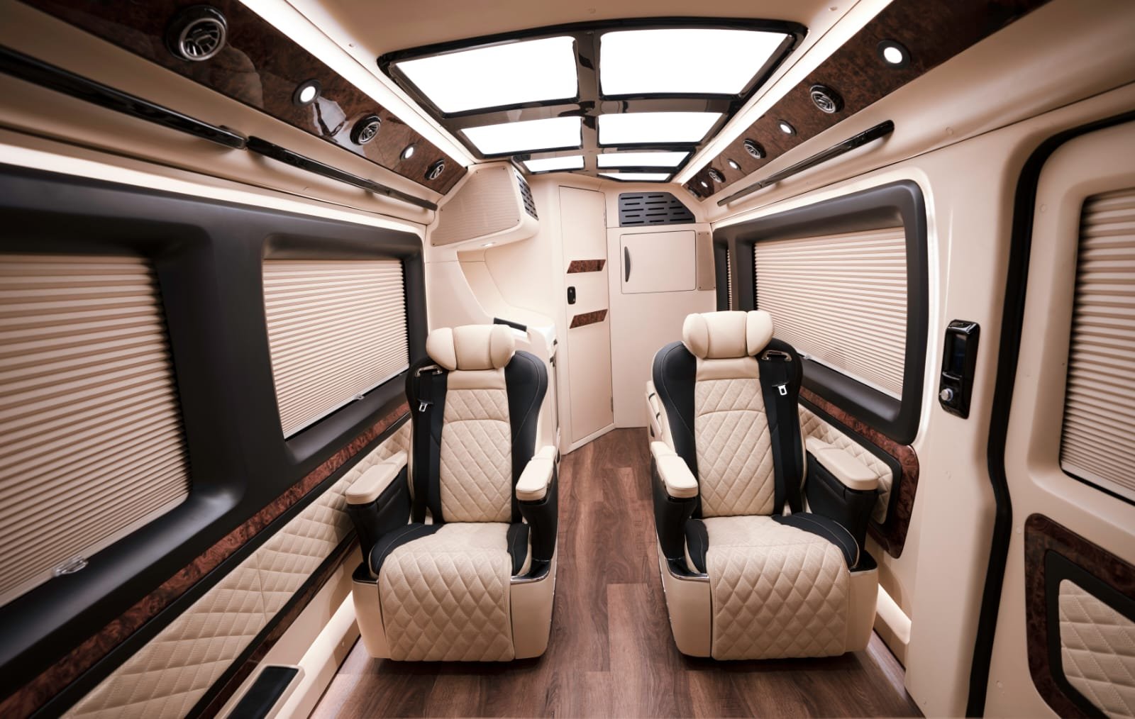 Luxury Caravan in Mumbai