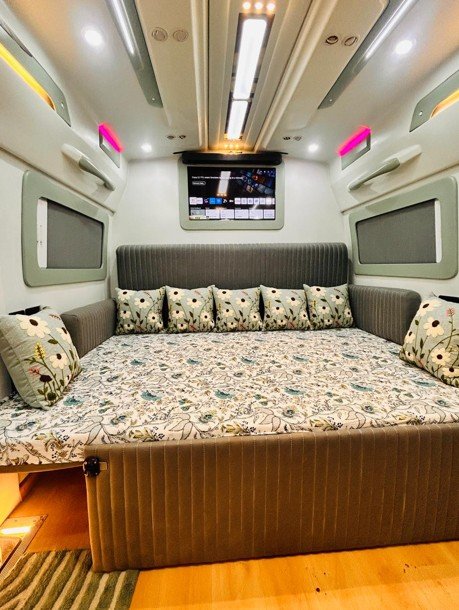 THJ2 Bed in Caravan